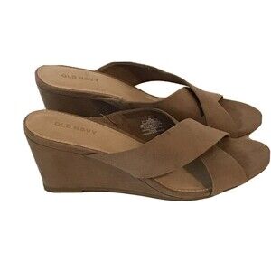Ladies Size 7M Old Navy Taupe Cross Over Platform Wedge Sandals Shoes
